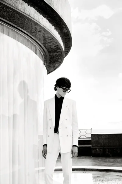 Look 9